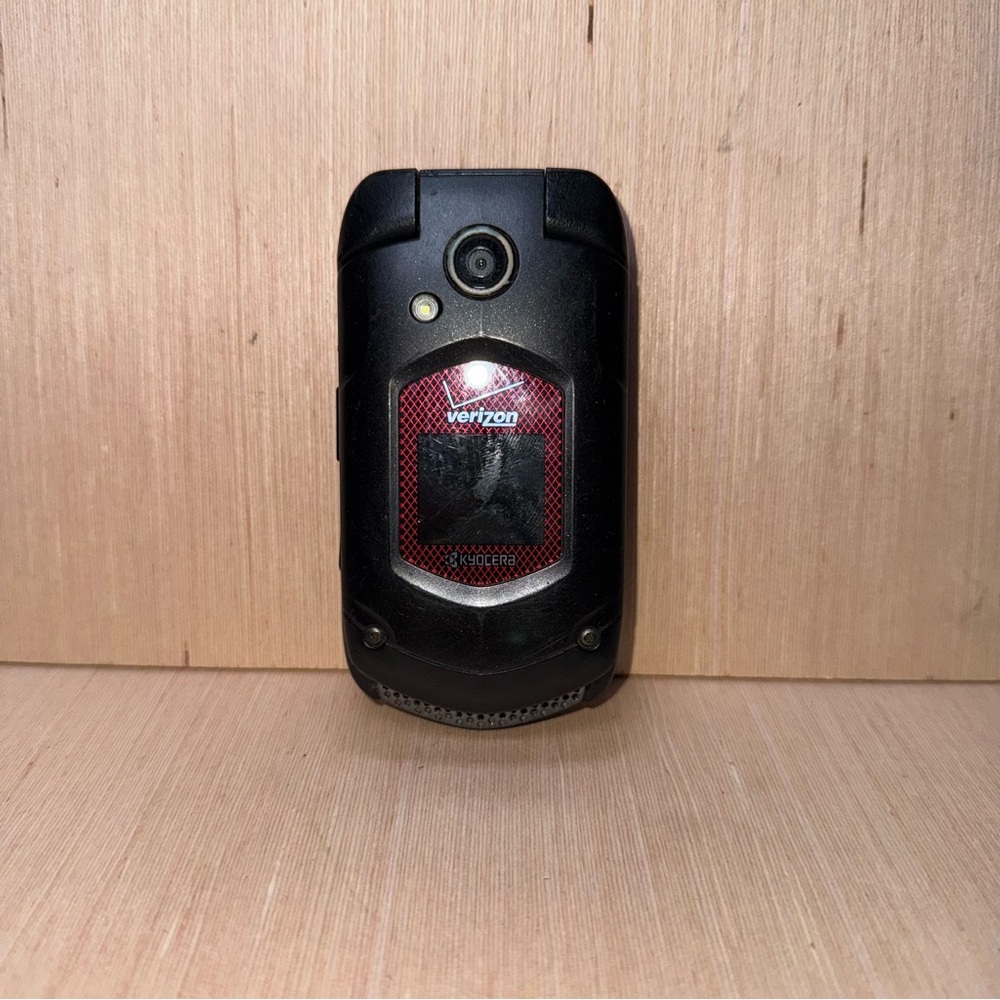 Kyocera DuraXV Plus E4520 PTT Basic Flip Phone Verizon Black No Charger/Battery!